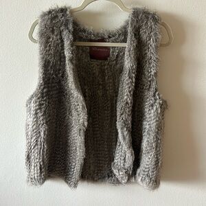525 America gray 100% rabbit fur Vest, never worn